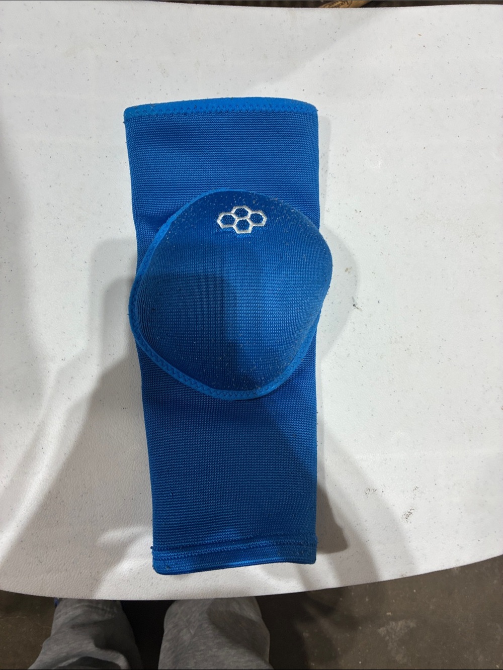 Men's Blue Knee Sleeve with Patella Pad
